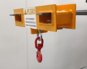 Implemento gancho cargador