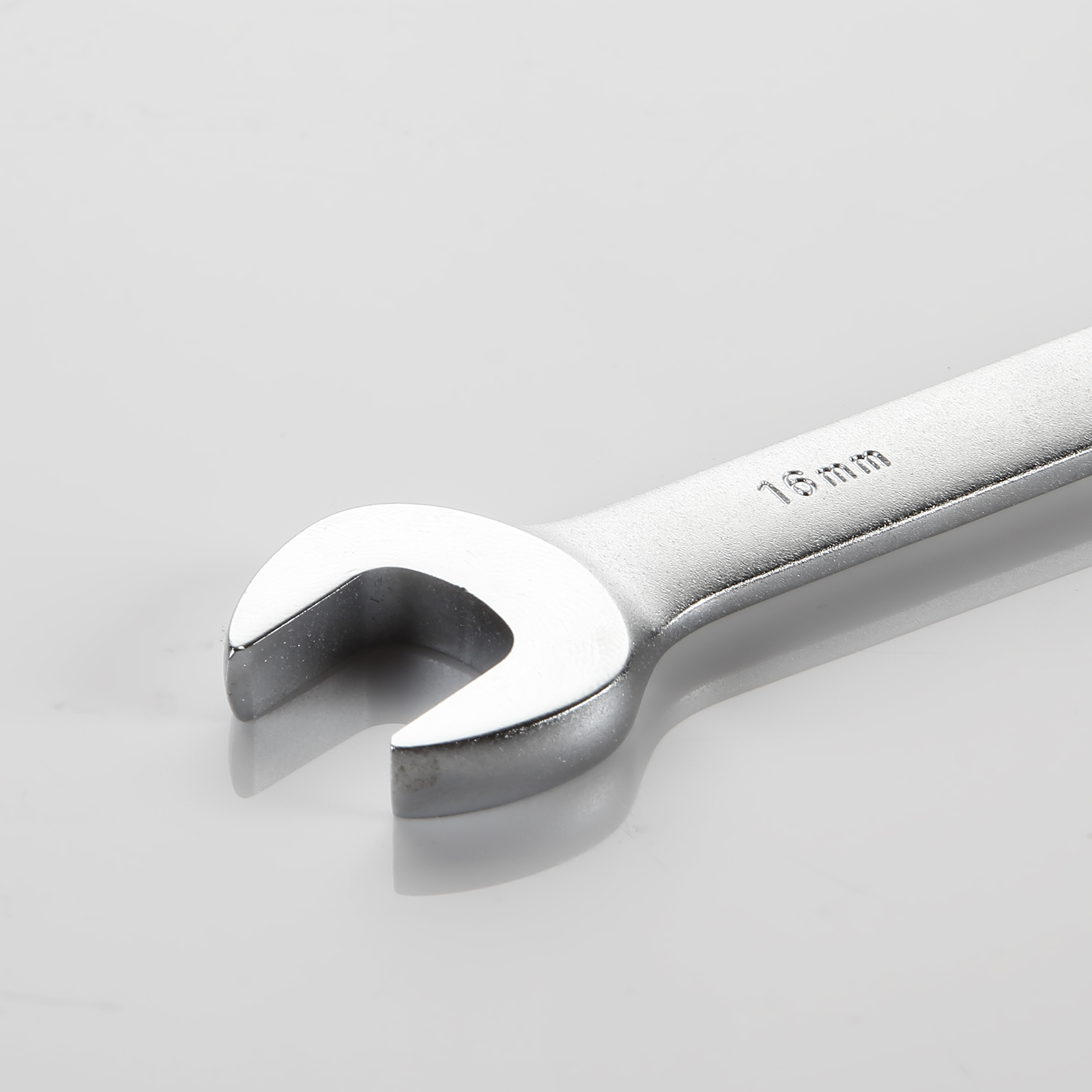 LLAVE COMBINADA CON CARRACA 16 MM FLEXIBLE ALYCO - Imagen 2